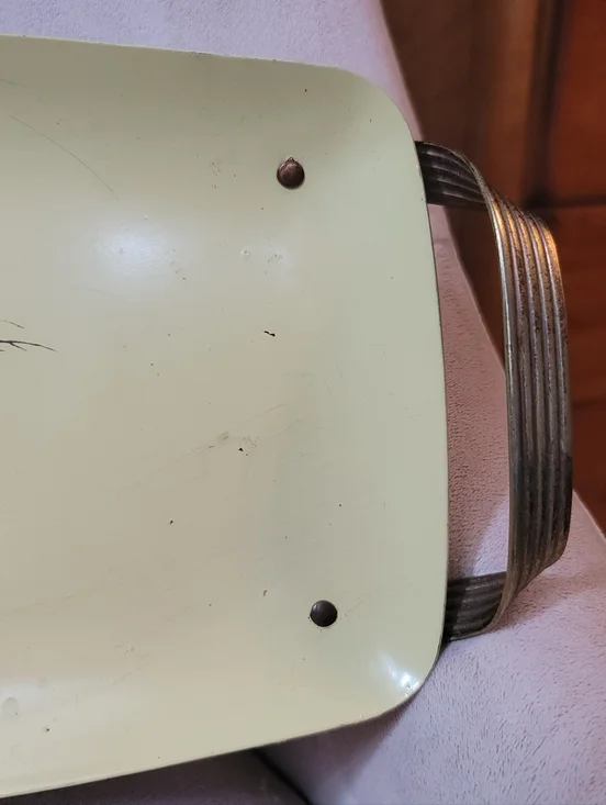 MCM  Yellow Metal Bread Serving Tray with Wheat Motif. - Picture 6 of 12